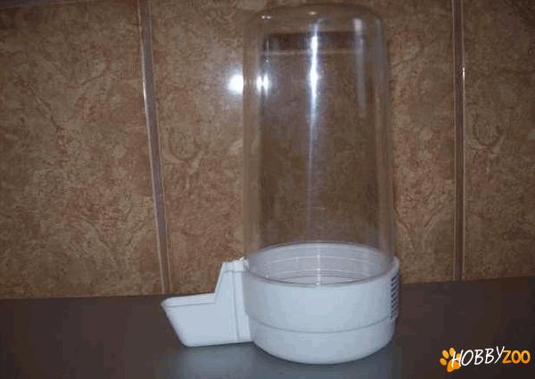 vase de apa pentru colivie